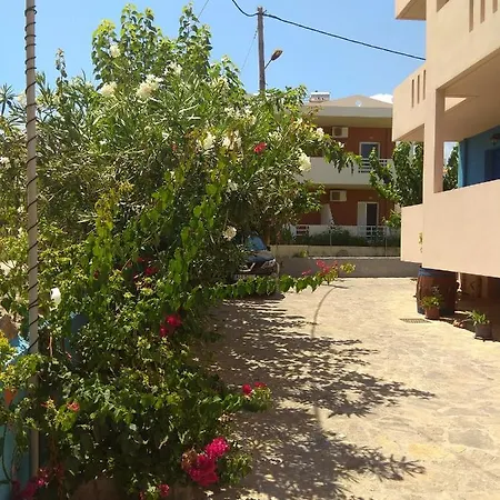 Blue Sky Taverna Kiki * Adelianos Kampos